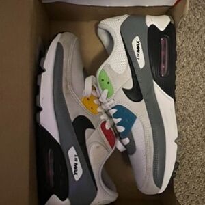 Nike Red and White Air Max 90 Box Label